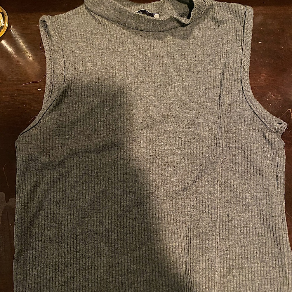 semi-turtleneck